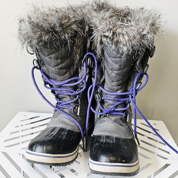 Sorel Tofino II Women's Gray and Black Lace-Up Winter Boots - Picture 9 of 10